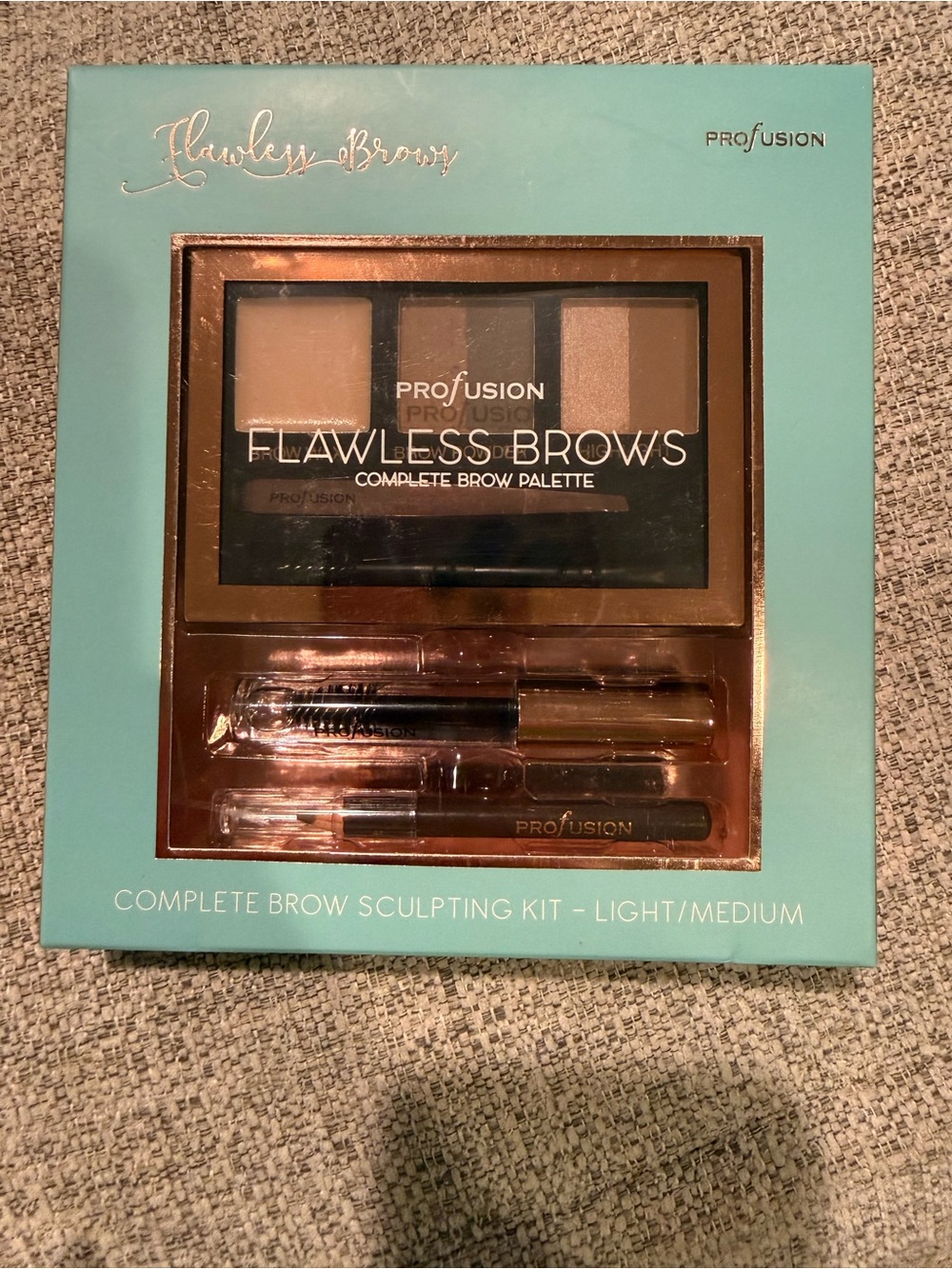 Profusion Flawless Brows Light/Medium Brow Sculpting Kit